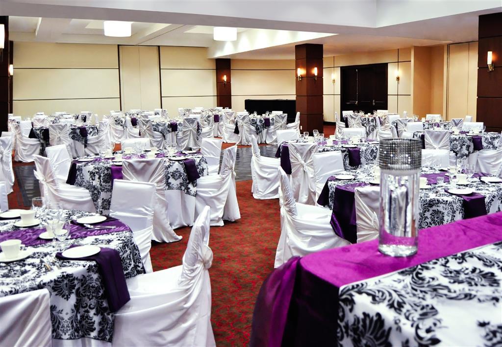 Four Points By Sheraton Winnipeg South Удобства фото